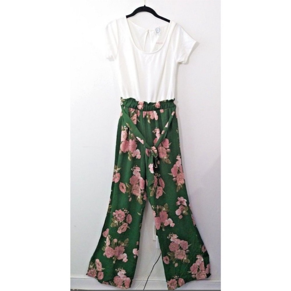 **NWT** Floral Tie Wide Leg Green Pink White Jump Suit Size XS